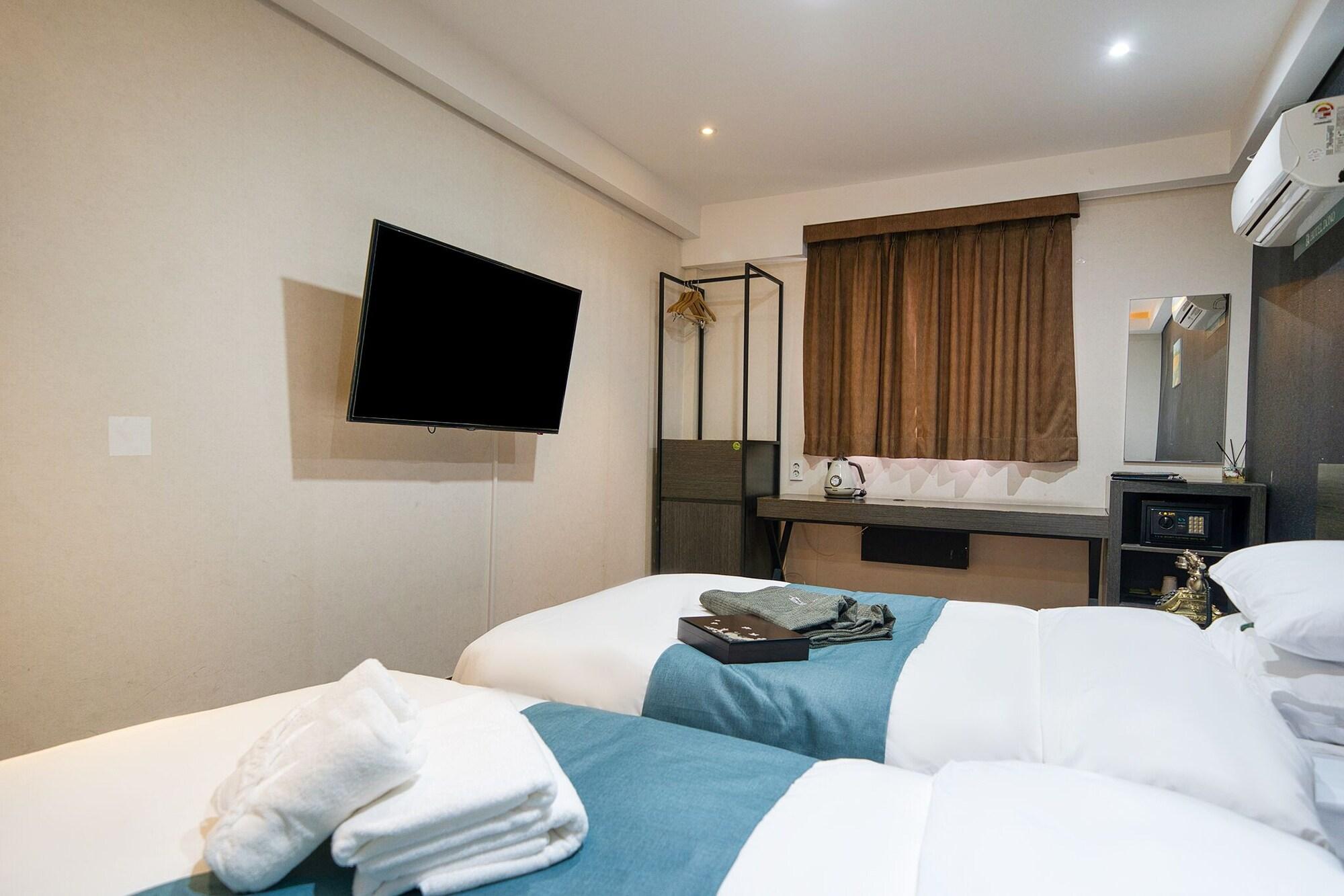 Suwon Dono1796 Hotel Exterior photo