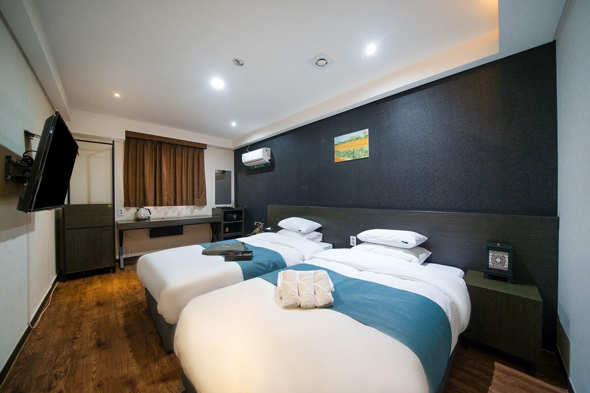 Suwon Dono1796 Hotel Exterior photo