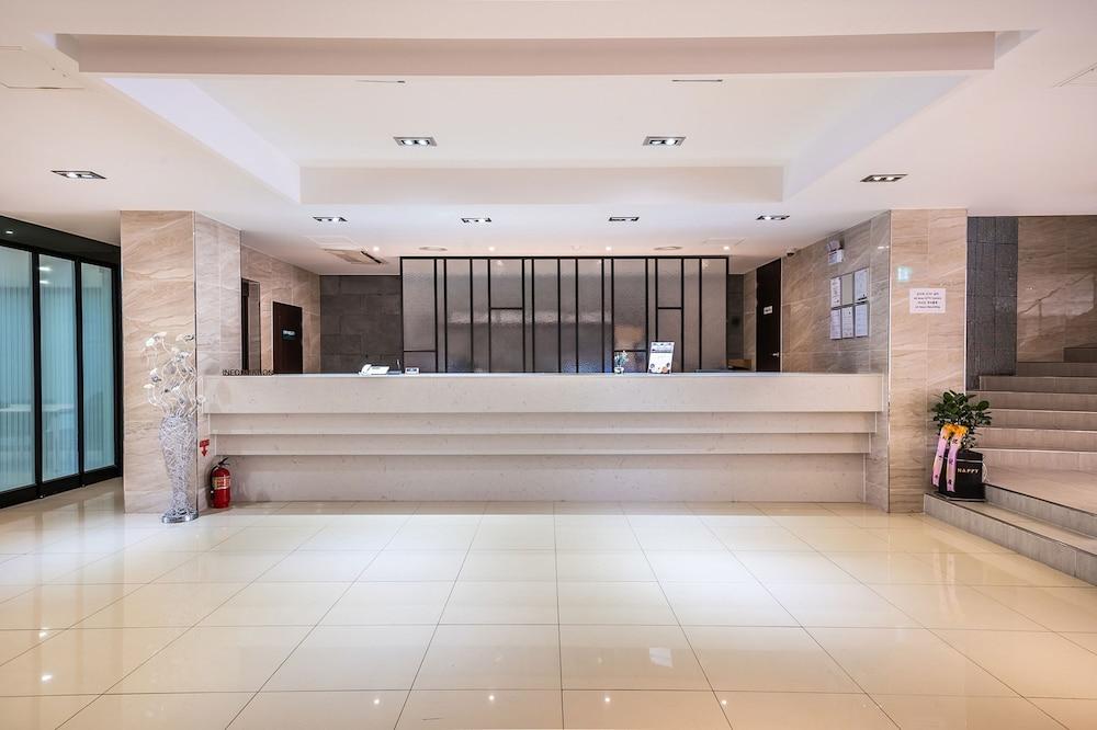 Suwon Dono1796 Hotel Exterior photo